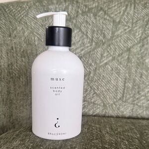 Muse White Pump Bottle Body Oil